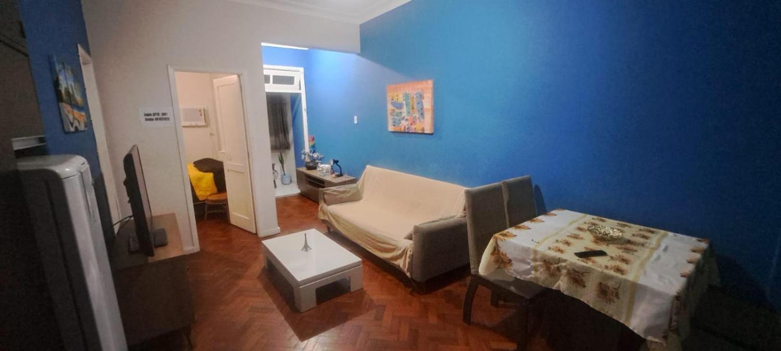 Pleno Centro De Copacabana - A 1 Quadra Da